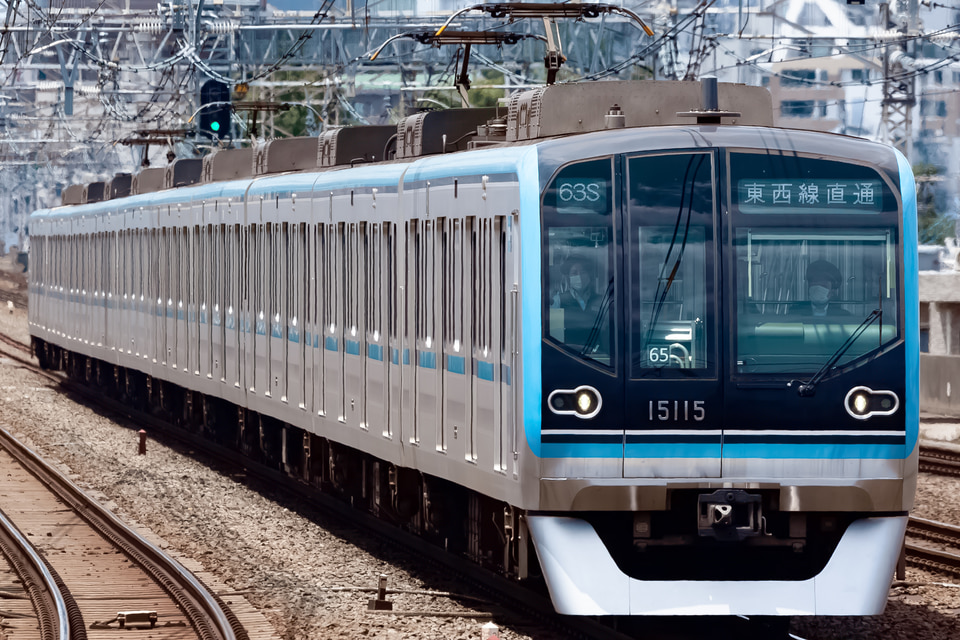 メトロ15000系15115F<br class="br-sp" />(15115編成)の写真