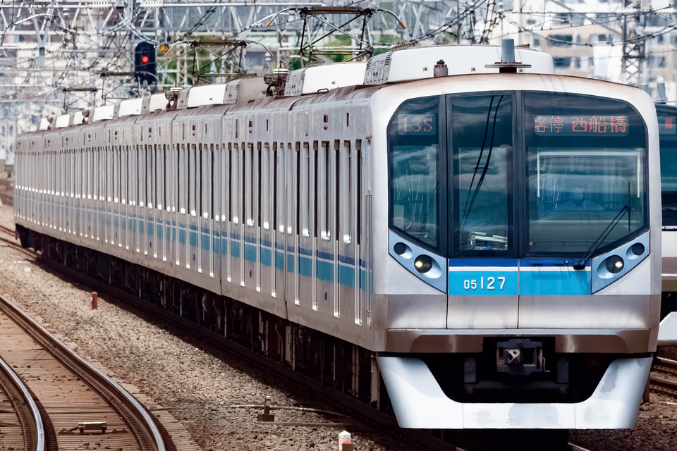 メトロ05系05-127F<br class="br-sp" />(05-127編成)の写真