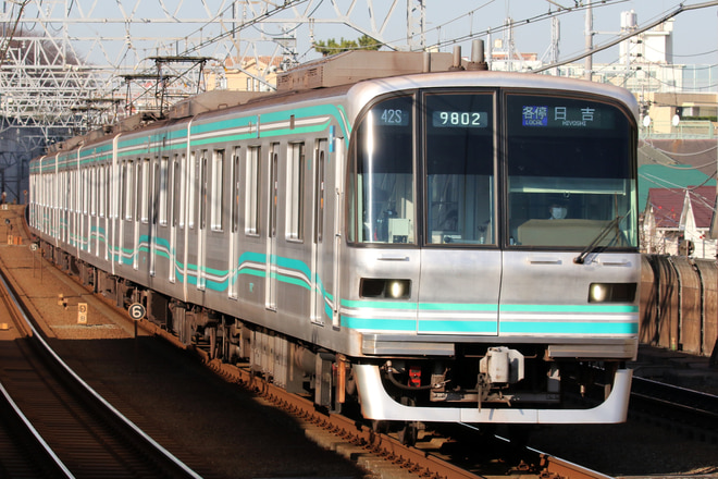 9000系9102Fを多摩川駅で撮影した写真