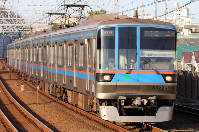 6300形6322Fを多摩川駅で撮影した写真