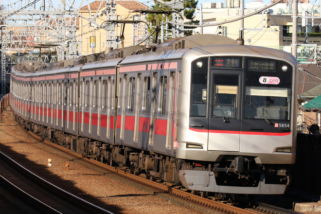 5050系5154Fを多摩川駅で撮影した写真