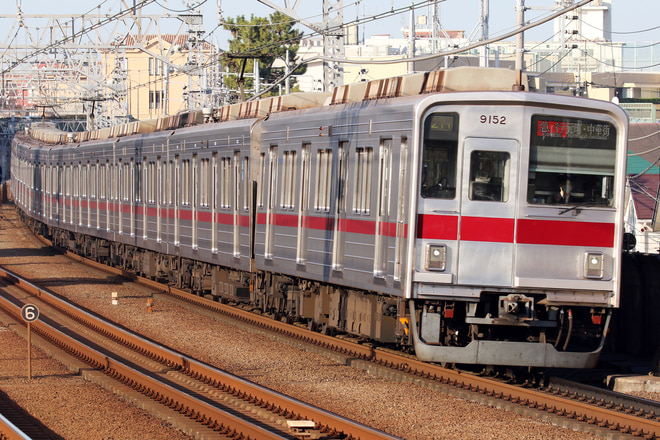 9000系9152Fを多摩川駅で撮影した写真