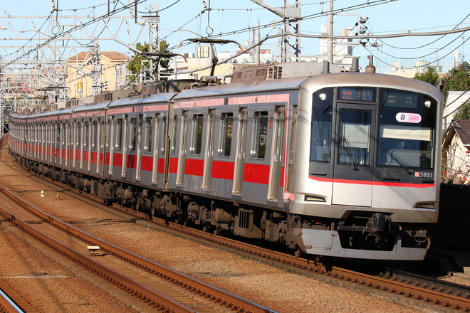 5050系5151Fを多摩川駅で撮影した写真