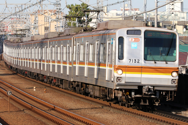 7000系7132Fを多摩川駅で撮影した写真