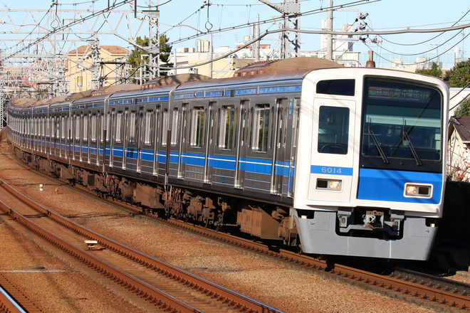 6000系6114Fを多摩川駅で撮影した写真