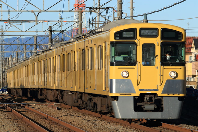 新宿線車両所南入曽車両基地（旧・南入曽車両管理所2000系2059Fを東大和市～小川間で撮影した写真