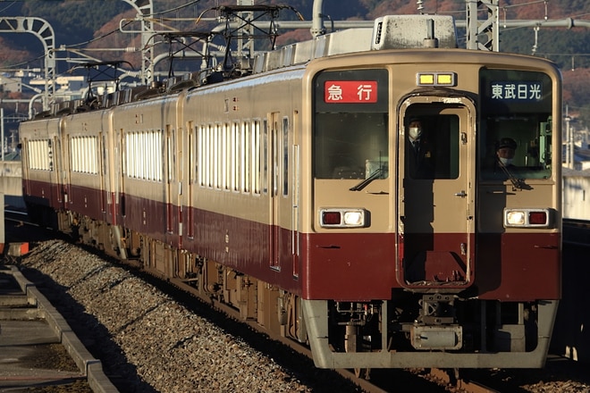 南栗橋車両管区新栃木出張所6050系6179Fを栃木駅で撮影した写真