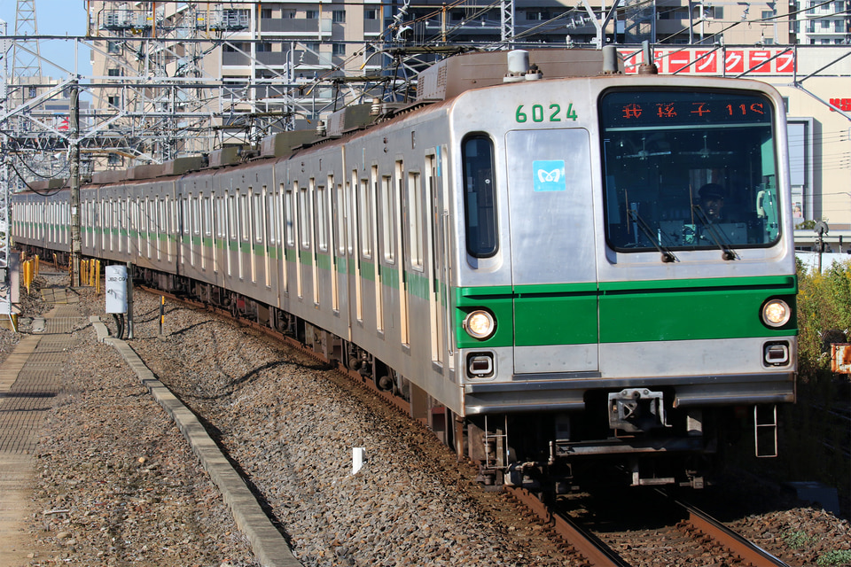 メトロ6000系6124F<br class="br-sp" />(6124編成)の写真