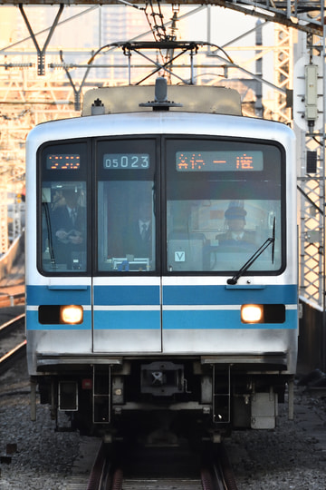 東京メトロ  05系 05-123F