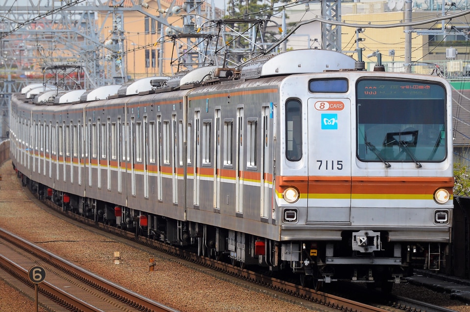 メトロ7000系7115F<br class="br-sp" />(7115編成)の写真