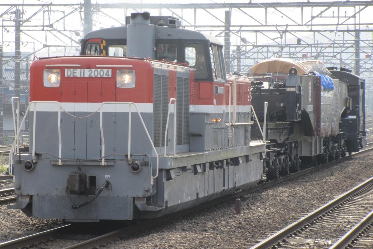 JR貨物  DE11 2004