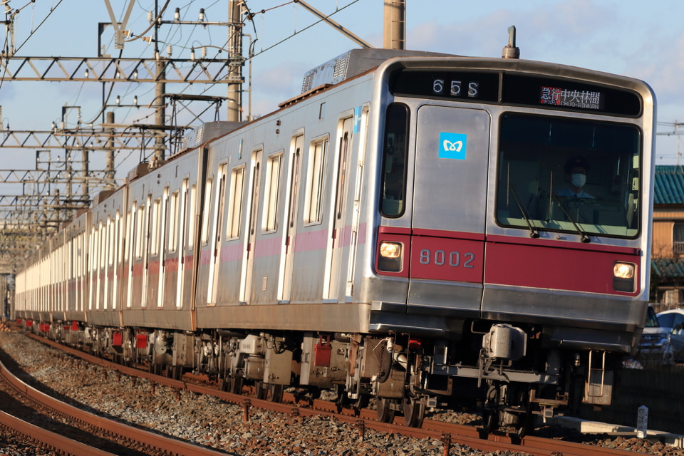 メトロ8000系8102F<br class="br-sp" />(8102編成)の写真