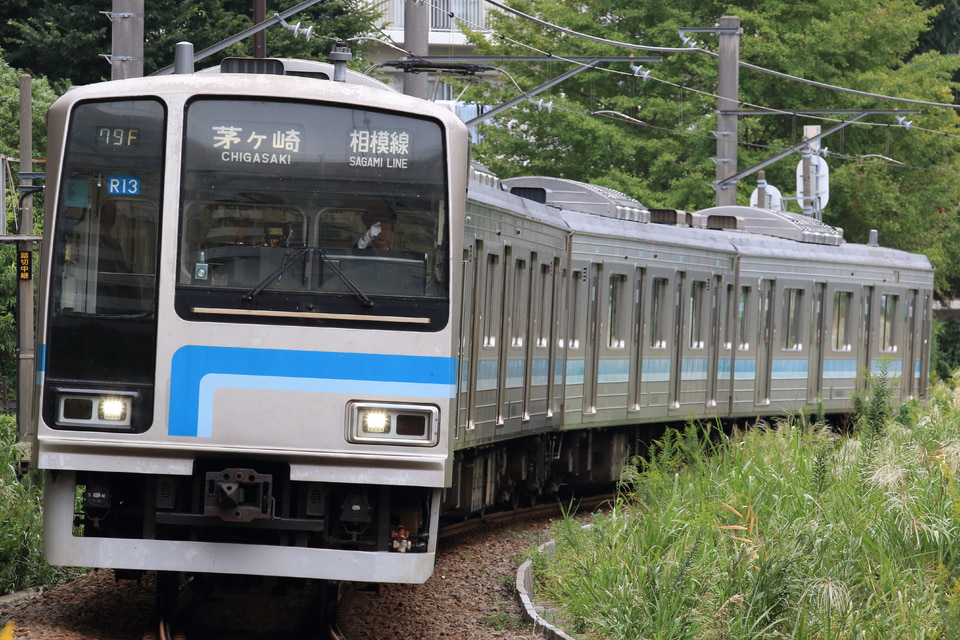 JR東205系コツR13編成<br class="br-sp" />(コツR13)(R13)の写真
