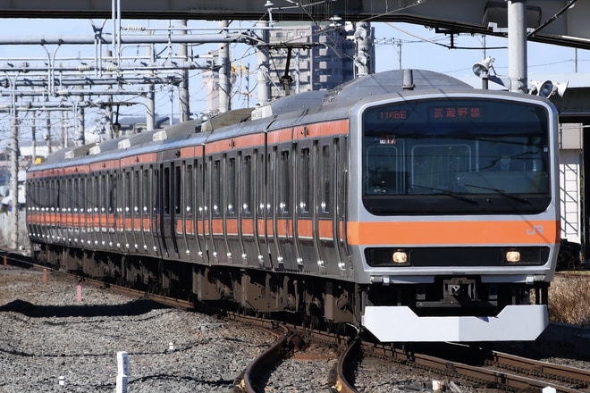E231系MU17を吉川美南駅で撮影した写真