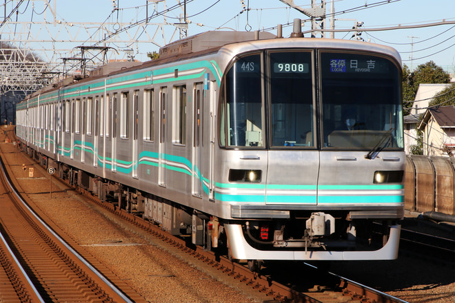 9000系9108Fを多摩川駅で撮影した写真