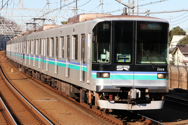 2000系2108Fを多摩川駅で撮影した写真