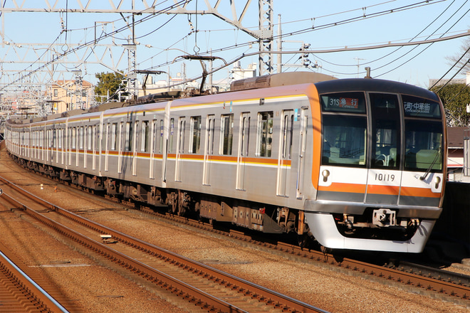 10000系10119Fを多摩川駅で撮影した写真
