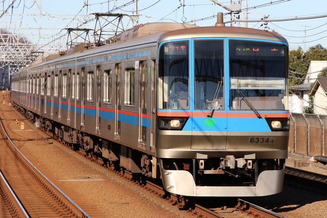 6300系6334Fを多摩川駅で撮影した写真