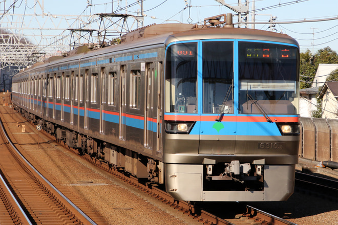 6300系6310Fを多摩川駅で撮影した写真