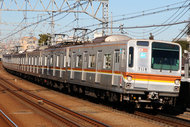 7000系7119Fを多摩川駅で撮影した写真