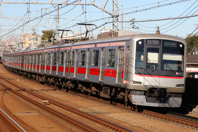 5050系4111Fを多摩川駅で撮影した写真