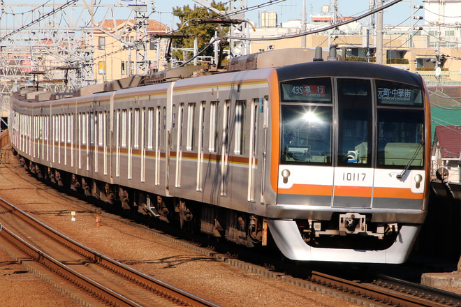 10000系10117Fを多摩川駅で撮影した写真