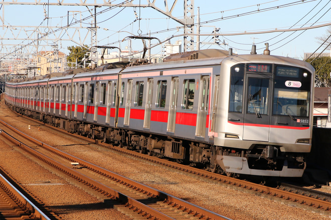 5050系5152Fを多摩川駅で撮影した写真