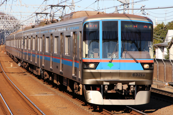 6300系6321Fを多摩川駅で撮影した写真