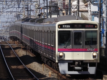 京王電鉄  7000系 7725F