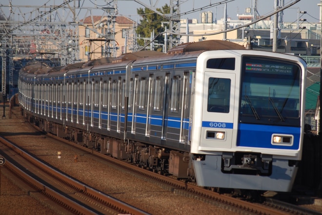 6000系6108Fを多摩川駅で撮影した写真