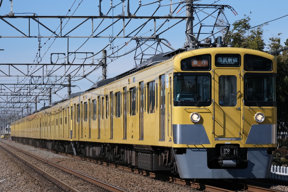 西武2000系2453F<br class="br-sp" />(2453編成)の写真
