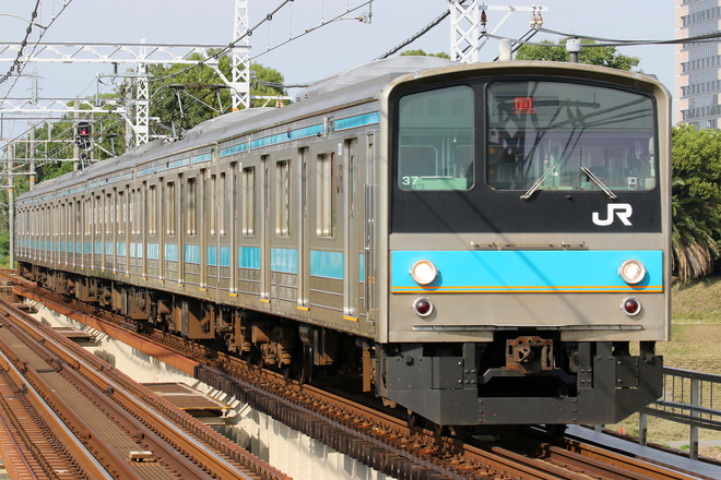 205系HI603編成を浅香駅で撮影した写真