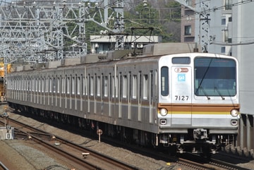 東京メトロ  7000系 7127F