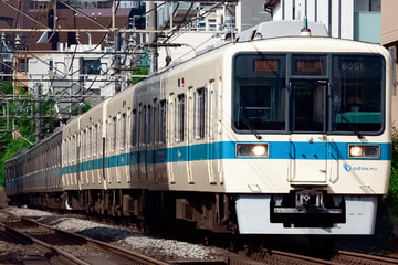 小田急電鉄  8000形 8051F