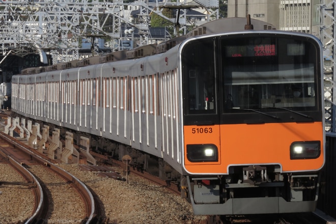 南栗橋車両管区春日部支所50050系51063Fを二子新地駅で撮影した写真