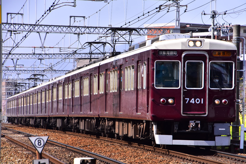 阪急7300系7321×6R<br class="br-sp" />(7321F)(7321編成)の写真