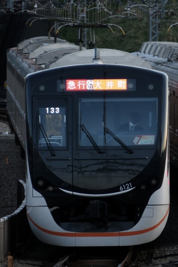 東急電鉄  6020系 6121F