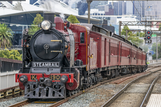 Steamrail VictoriaVictorian Railways K classK190をRichmondで撮影した写真