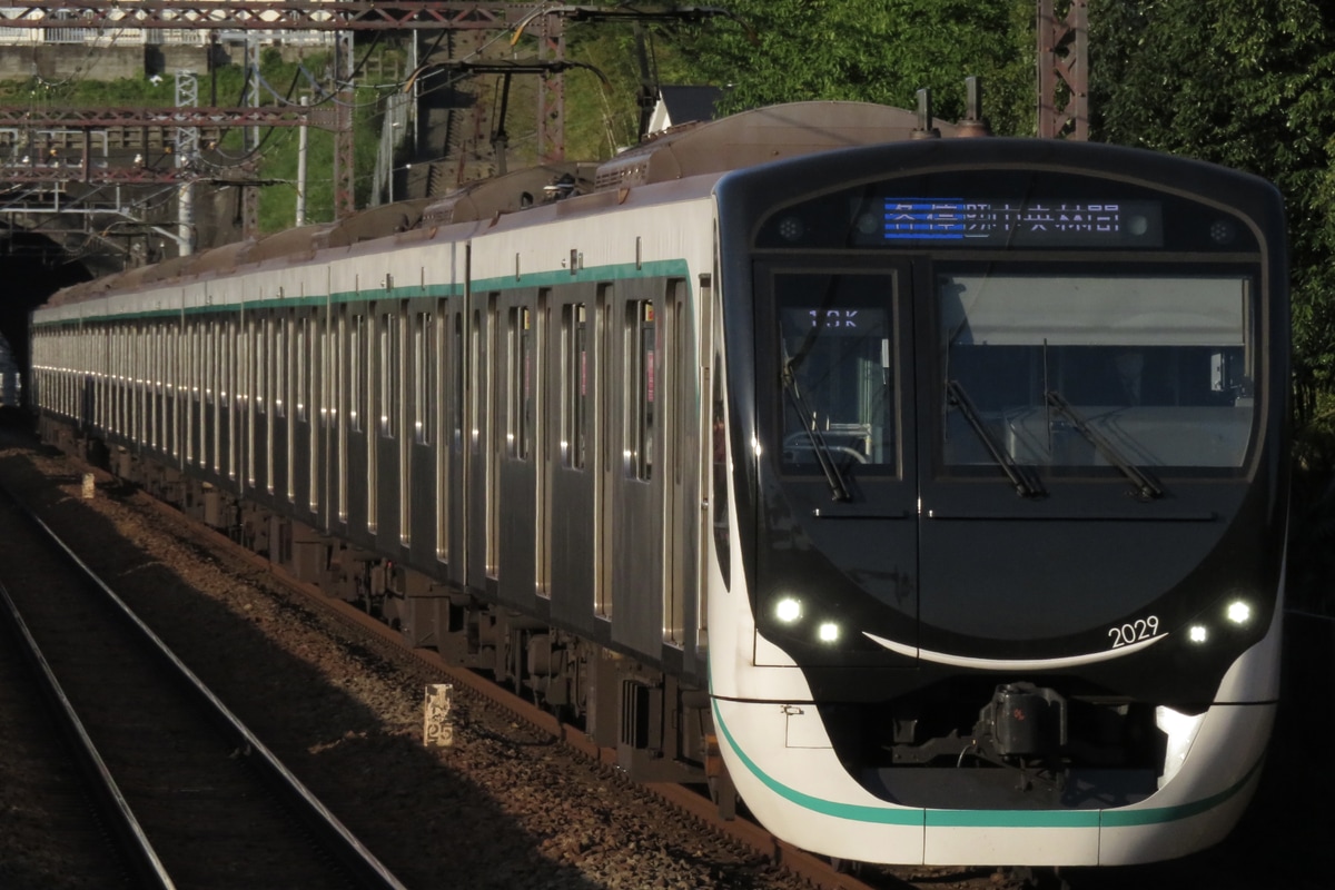 東急電鉄 長津田検車区 2020系 2129F