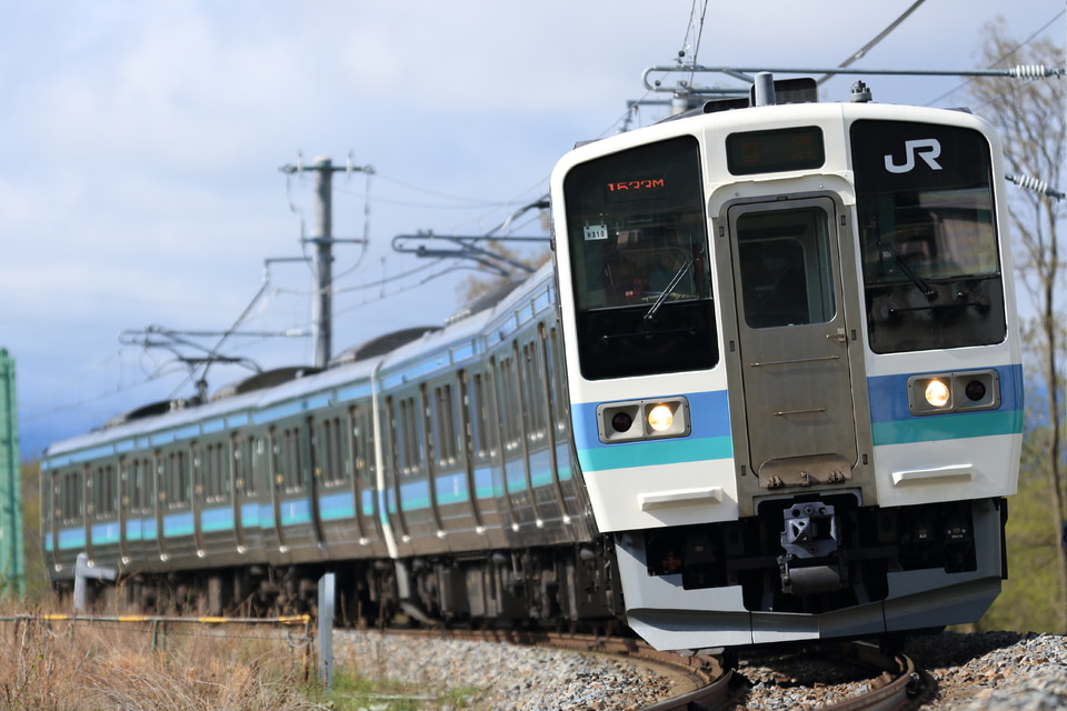 JR東211系ナノN310編成<br class="br-sp" />(ナノN310)の写真