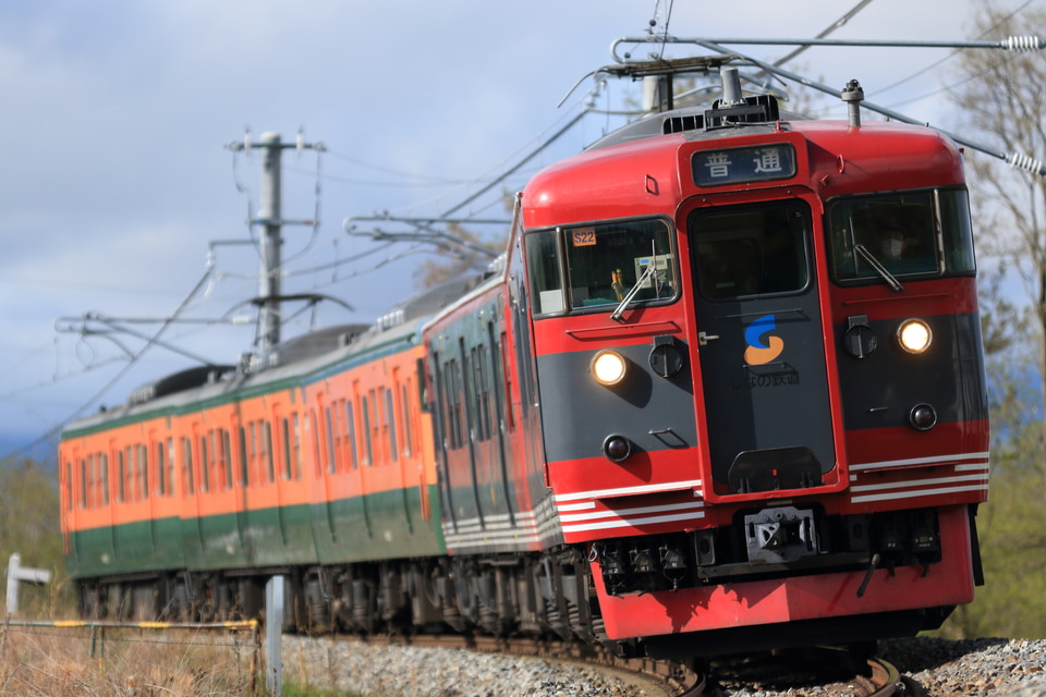 しな鉄115系S22編成の写真