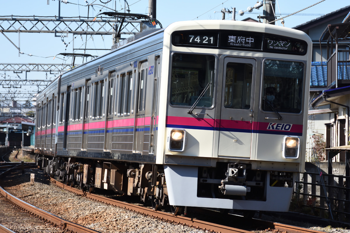 京王電鉄  7000系 7421F