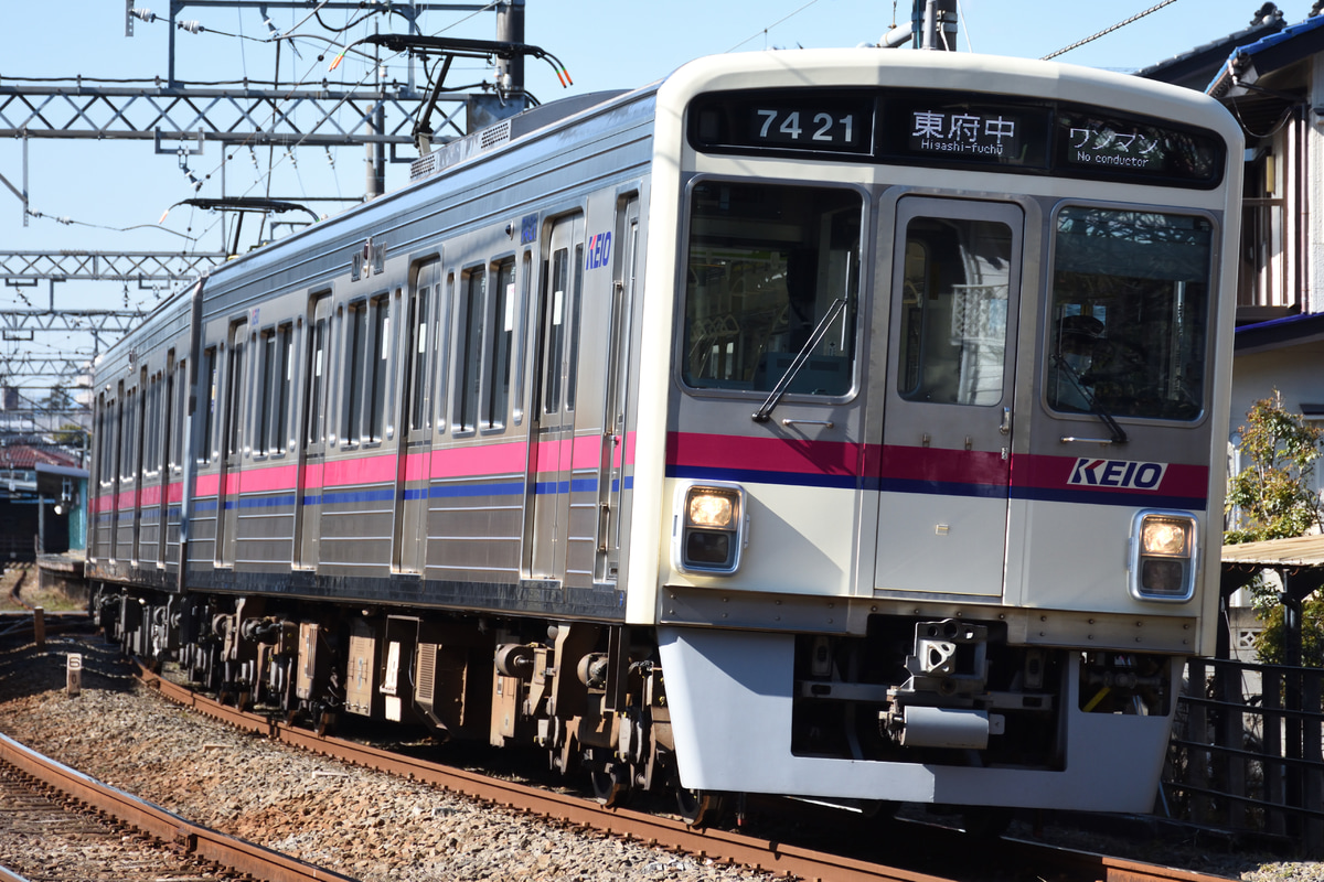 京王電鉄  7000系 7421F