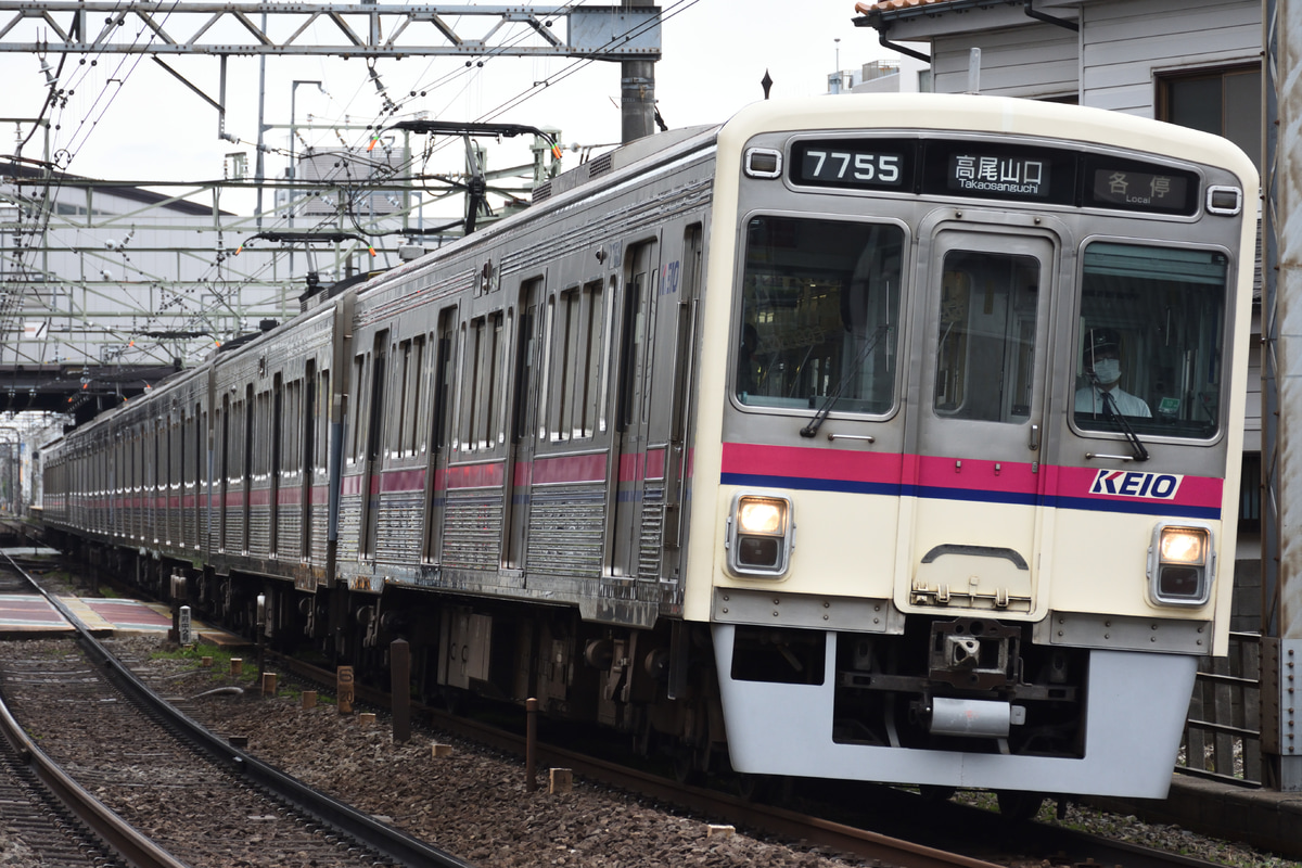 京王電鉄  7000系 7705F