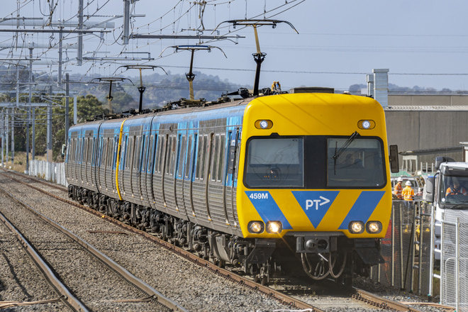 Metro Train MelbourneLife Extension Alstom Comeng459MをHallamStationで撮影した写真