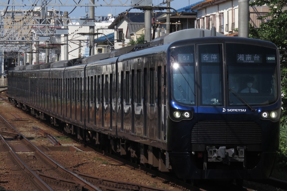 相鉄20000系20102×10<br class="br-sp" />(20102F)(20102編成)の写真