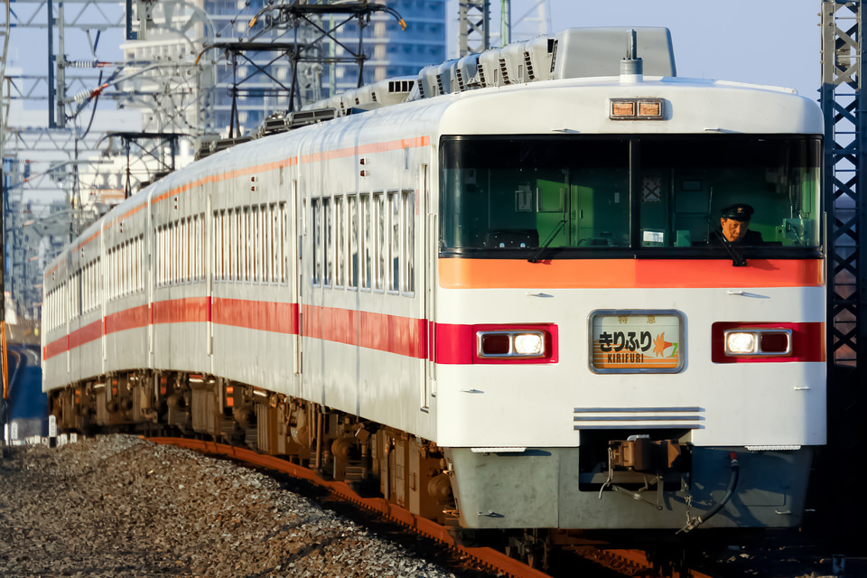 東武300系301F<br class="br-sp" />(301編成)の写真