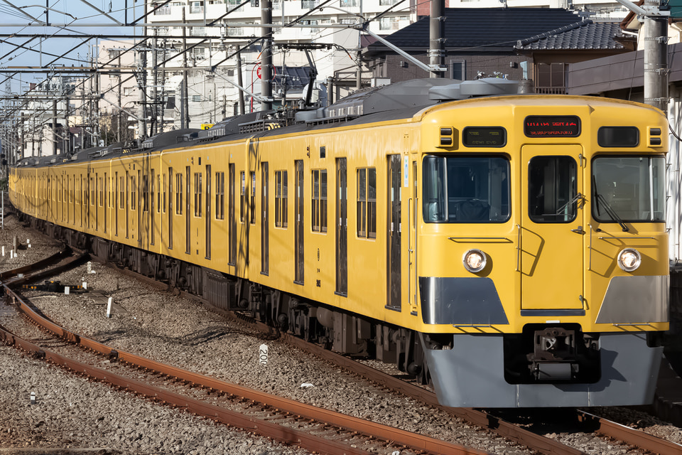 西武2000系2005F<br class="br-sp" />(2005編成)の写真