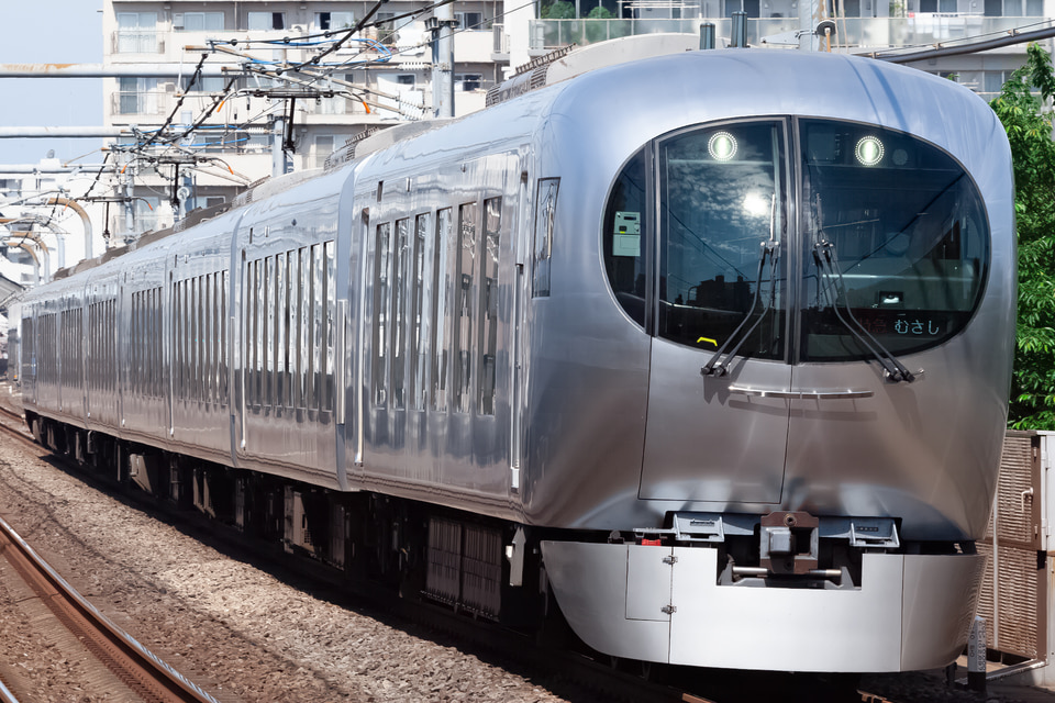 西武001系001-D1F<br class="br-sp" />(001-D1編成)(D編成)の写真