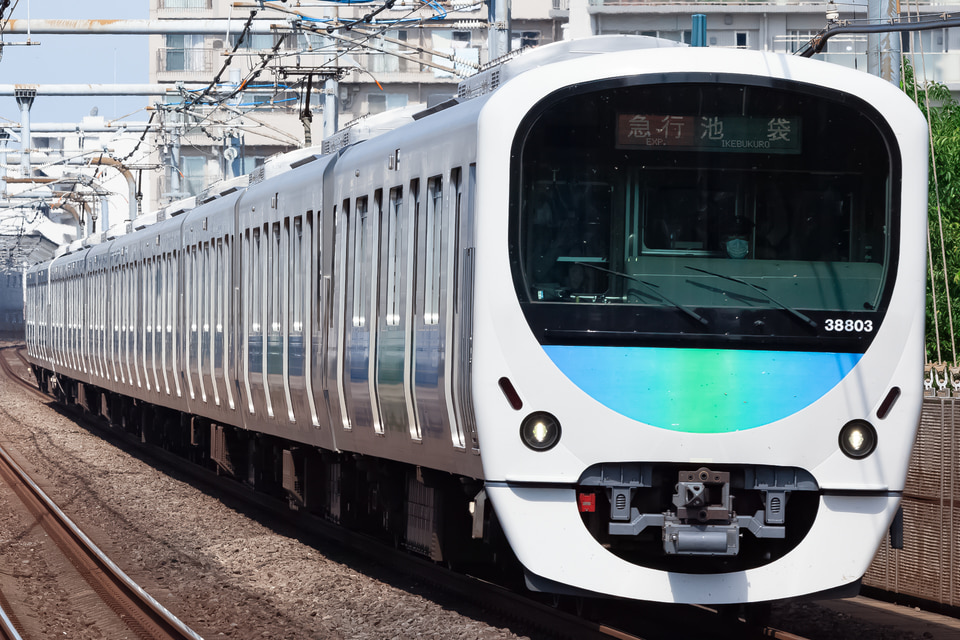 西武30000系38103F<br class="br-sp" />(38103編成)の写真